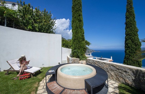 Praiano Chalet De Esquí | Casa Elena - Magníficas terrazas y vistas al mar.