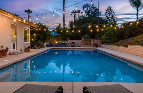 Vista Casa | Casa Elevado, Pool House with Stunning Views!