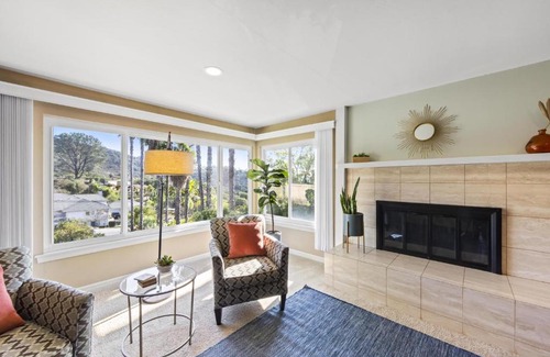 Vista Casa | Casa Elevado, Pool House with Stunning Views!
