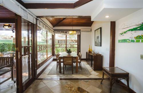 Praia Rasa Casa | Casa em Búzios com 3 suítes | VF 07