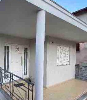 Fenavinho Casa | Casa em bairro nobre, bem localizada, com suite.
