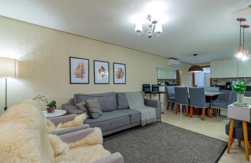 Vila Luiza Apartamento | Casa em condomínio até 10p - @stayhousetemporada