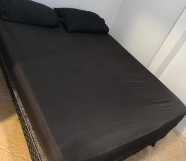 Sampaio Apartamento | Casa em condomínio no Rio de fácil acesso e vaga!