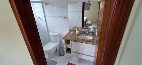 Horto Casa | Casa em Condomínio com Piscina e Lago em UBATUBA