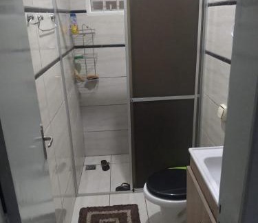 Santa Cruz Apartamento | Casa em condomío, ótima localização