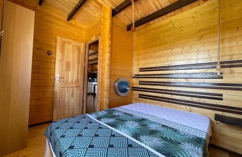 Peniche de Cima Casa | Casa em madeira com jardim privado