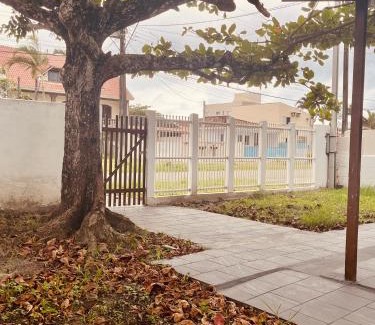 Pontal do Parana Casa | Casa em Shangri-lá perto da praia para até 10 pessoas