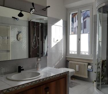 Lezzeno Apartamento | Casa Emi