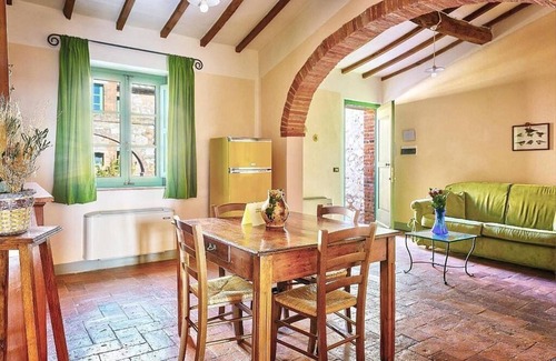 Santarello Casa | Casa Emide B: un encantador apartamento en una propiedad del siglo XVIII rica en historia.