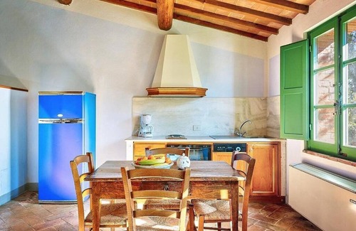 Santarello Casa | Casa Emide C: Un encantador apartamento en una propiedad del siglo XVIII rica en historia.