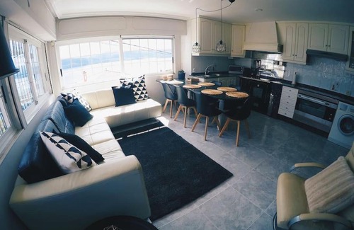 Raxo Casa | Casa en A Granxa, Sanxenxo, con vistas al mar