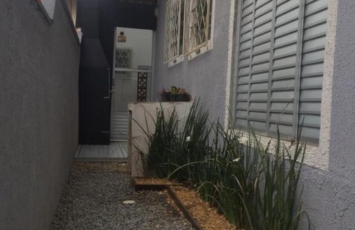 Enseada Casa | Casa Enseada, Prainha, Praia Grande prox mar com 2 ar split