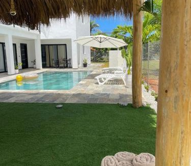Las Galeras Villa | Casa Entre Playas con piscina en Las Galeras