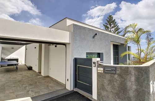 Imaculado Coracao de Maria Casa | Casa Erbozeta by LovelyStay