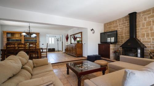 Formentera Villa | Casa Es Pou en Playa Mitjorn - Emar Hotels