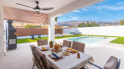 Antequera Casa | Casa del Río en Villanueva Villanueva de la Concepción by Ruralidays