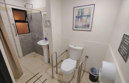 Barrio Escalante Hotel | Casa Escalante Hostel