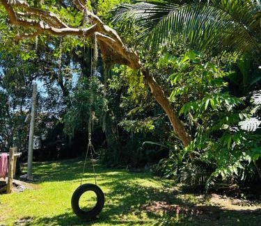 Sambaqui Casa | Casa Espaçosa com Piscina, Churrasqueira e Área verde em Sambaqui ao Lado da Praia - Floripa