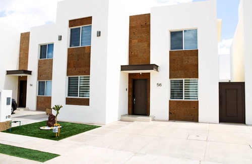 Hermosillo Casa | Casa espaciosa 3R/2.5b, patio privado