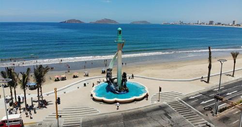 Colonia Olímpica Casa | Casa Estancia Viajera Olímpica - 7 Min Malecón