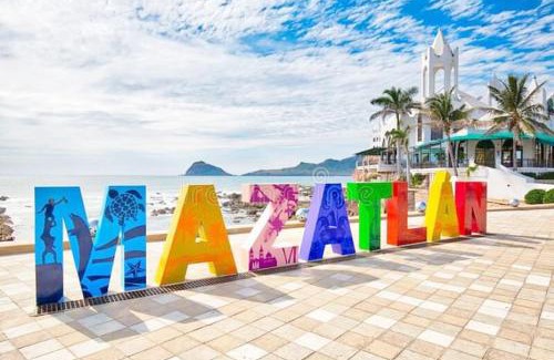 Colonia Olímpica Casa | Casa Estancia Viajera Olímpica - 7 Min Malecón
