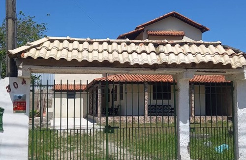 Sao Pedro da Aldeia Casa | Casa Estilo Colonial, Tranquila e Perto de Tudo!