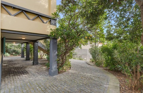 Imaculado Coracao de Maria Casa | Casa Estufa 25 in Funchal