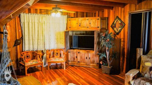 Indaiatuba Casa | Casa Europeia com Lareira & Piscina em Indaiatuba
