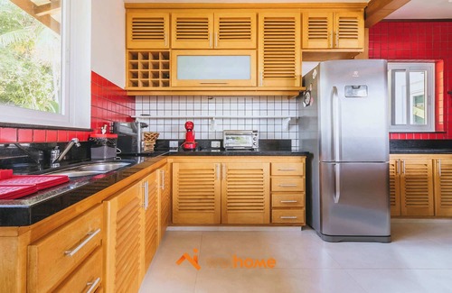 Felix Casa | Casa em Ubatuba com piscina e vista incrível