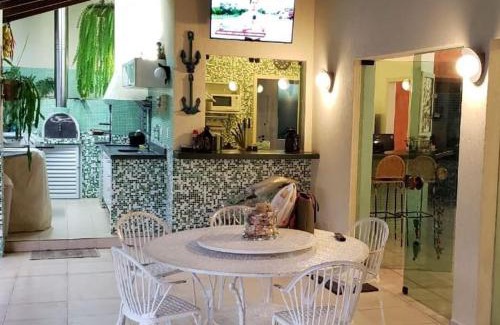Guaruja Casa | Casa Família, 10 lugares, Piscina, Próx Praia Pernambuco, Guarujá