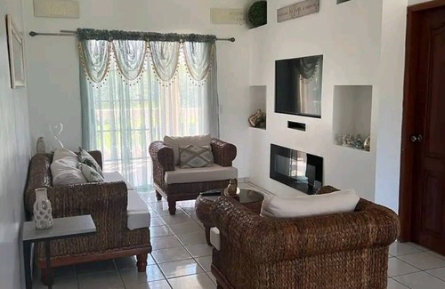 Tela Casa | Casa Familiar , donde disfrutarás de un relajante alojamiento.