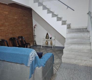 Aparecida Casa | Casa familiar e espaçosa em Aparecida SP, com 3 quartos