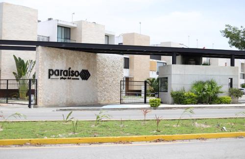 Puerto Juarez Casa | Casa familiar nueva con jacuzzi privado y alberca