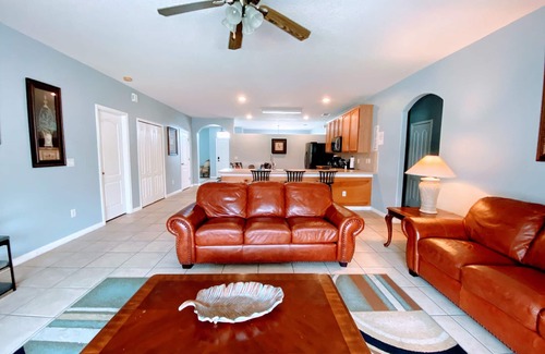 Buena Ventura Lakes Casa | Casa Feliz Kissimmee Lake Nona Pool Home