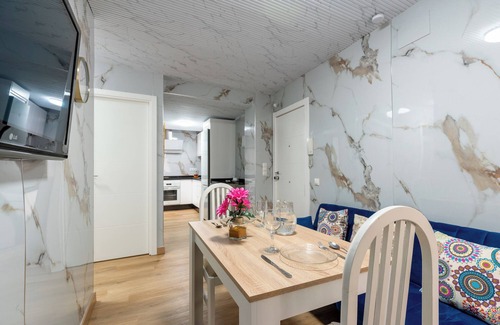 Los Remedios Apartamento | Casa Feria, alojamiento moderno en Sevilla