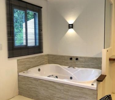 Porto da Lagoa Casa | Casa Figueira na Pedra - SPA Suites
