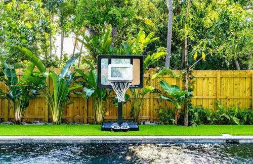 Little Ranches Casa | Casa Fillmore - Hollywood Oasis