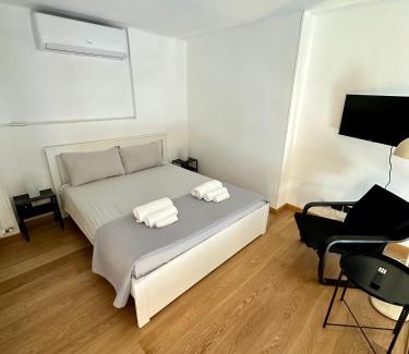 Aurora Apartamento | Casa Fiocchetto - Giardini Reali
