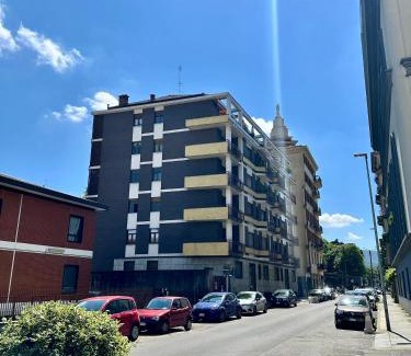 Aurora Apartamento | Casa Fiocchetto - Giardini Reali