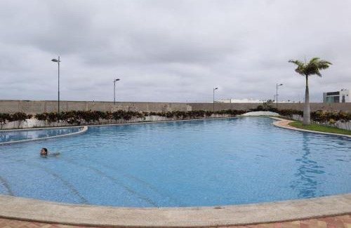 Punta Carnero Casa | Casa Florencia gran piscina