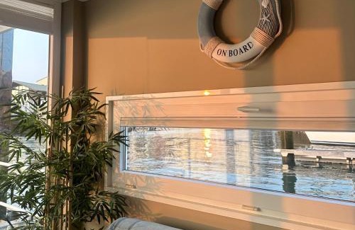 Cimadevilla Alquiler De Eote | Casa Flotante Gijón