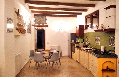 Forza d'Agro Casa | Casa Francesco - House with sea view and Etna volcano