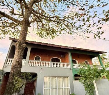 Centro Casa | Casa frente ao mar/pé na areia no Indaiá até 18 pessoas