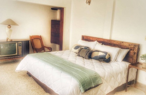 Central Cuernavaca Hotel | CASA FRESCO RESTAURANTE & HOSTAL