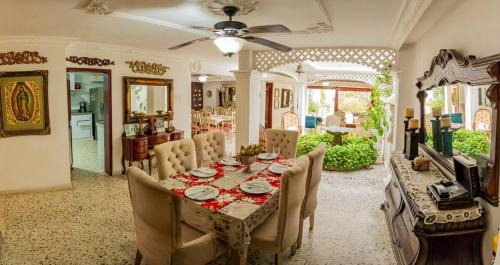 Castillogrande Casa | Casa Gaitán Beach and comfort by the sea