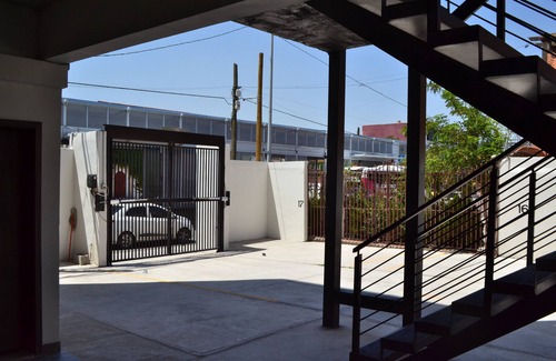 Municipio de Juárez Apartamento | Casa GardeniasnNew 2 bedroom Apt. AC, private parking and restricted access