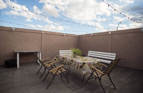 Taiz Casa | Casa Genova amplia y comoda, terraza privada cerca Aeropuerto Juarez