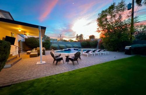 Peters View Casa | Casa Gia- Quiet Luxury Biltmore Area - Heated Pool