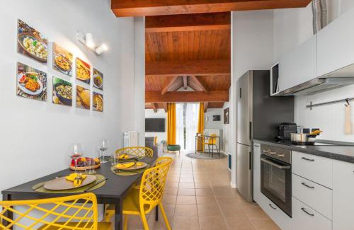 Bregnano Apartamento | Casa Gialla 7a, New Apartment Milano&Como