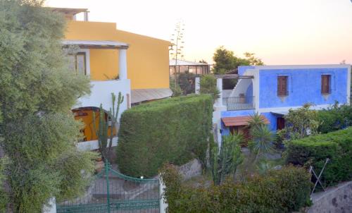 Pianoconte Casa | Casa Gialla B&B